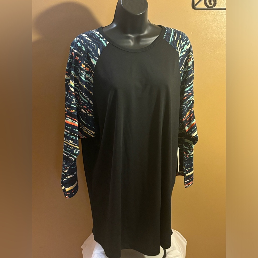 Lularoe Randy Baseball Tee 3XL